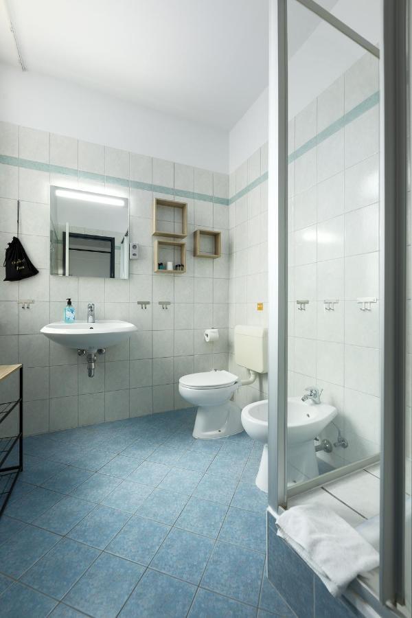 Lugano Center GuestHouse Apartments Extérieur photo
