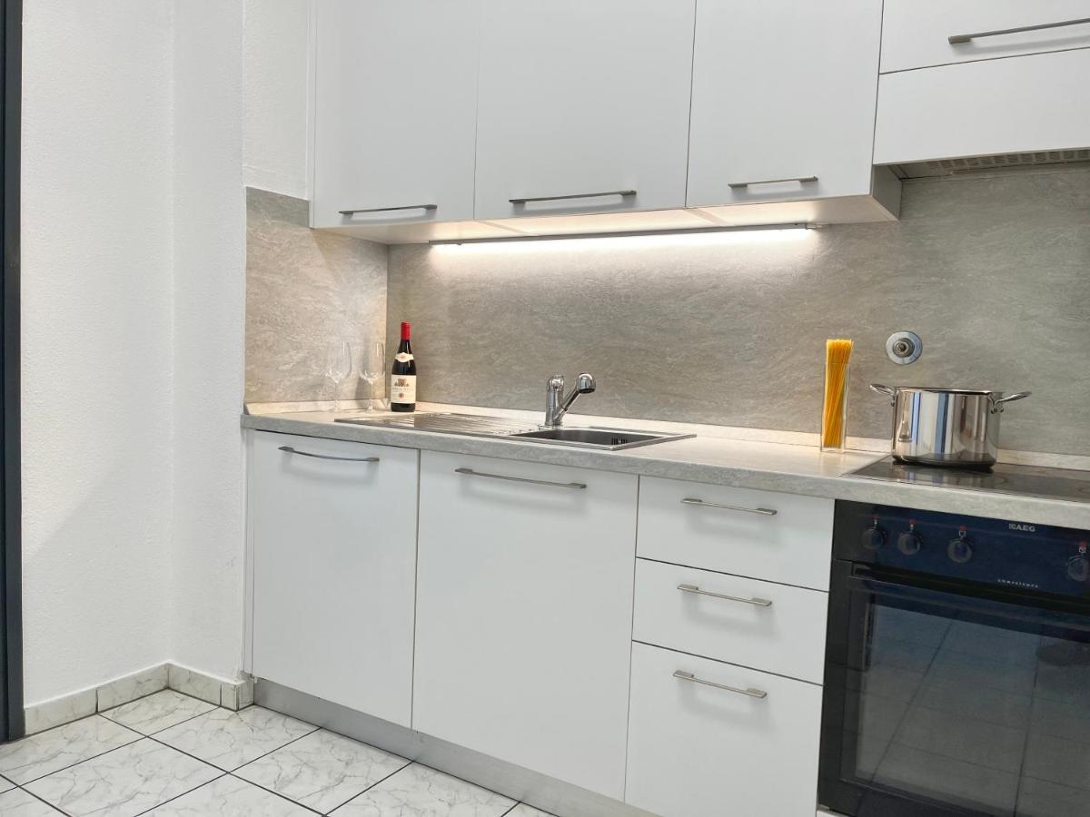 Lugano Center GuestHouse Apartments Extérieur photo